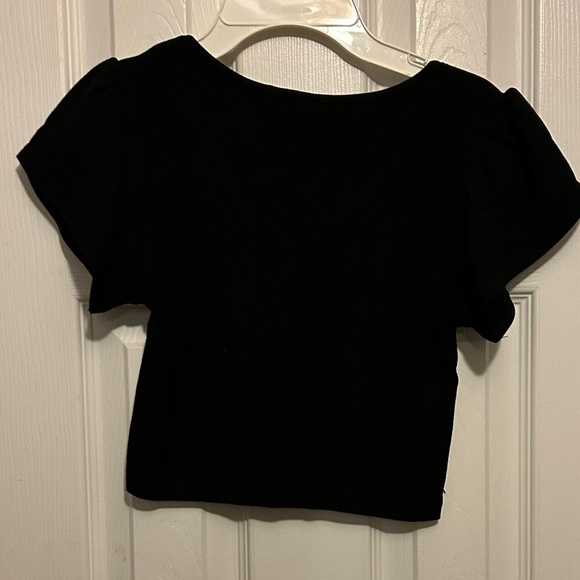 CLOZOZ V Neck Petal Short Sleeve Crop Topπfor Womenπ©π½Sz Small - Picture 6 of 9